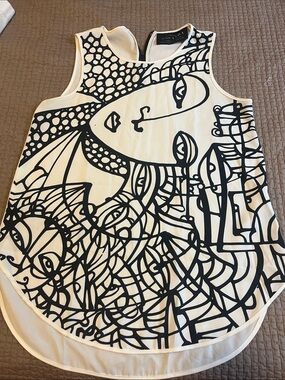 Vida Black & White Abstract Faces Graphic Sleeveless Top